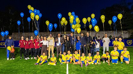 (Видео) Кочани доби нов дом на спортот – Mozzart го отвори теренот „Андреј Лазаров“ (Видео) Кочани доби нов дом на спортот – Mozzart го отвори теренот „Андреј Лазаров“
